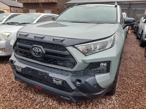 Toyota RAV4 2019 Green