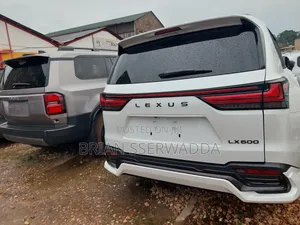 Lexus LX LX 600 2024 White