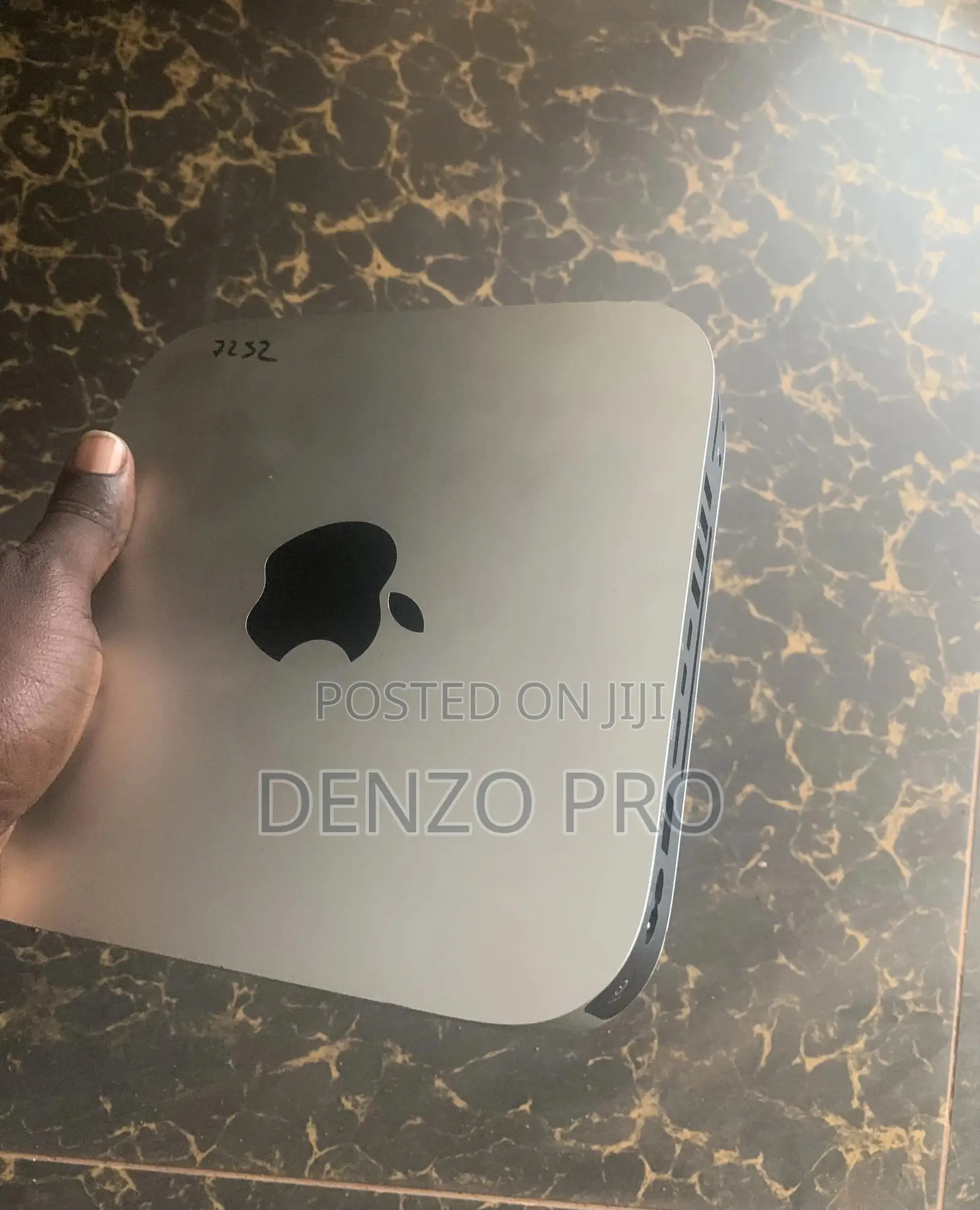 Desktop Computer Apple Mac Mini 8GB Intel Core i7 SSD 256GB