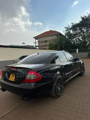 Mercedes-Benz E300 2008 Black