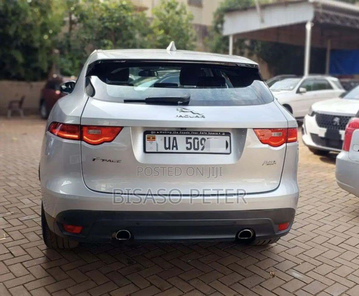 Jaguar F-Pace 2017 Silver