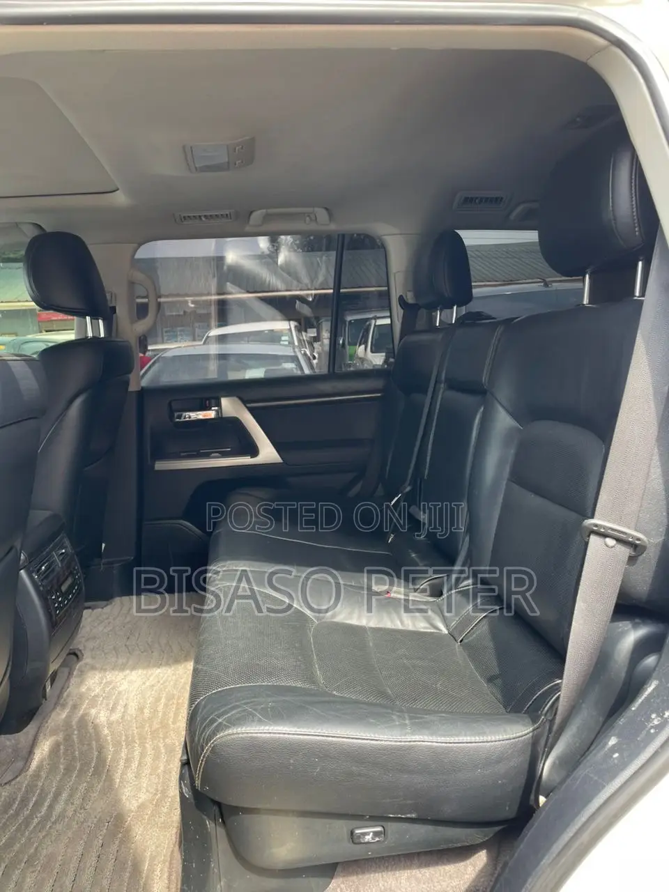 Toyota Land Cruiser 4.6 V8 GX-R 2013 White