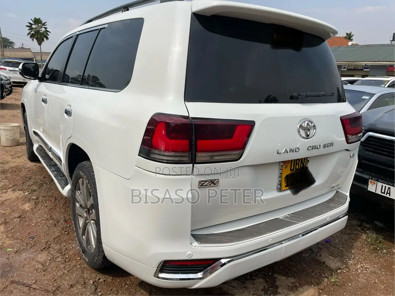 Toyota Land Cruiser 4.6 V8 GX-R 2013 White