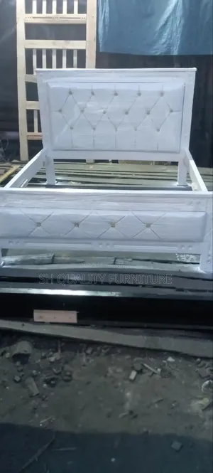 Leather Bed 5x6