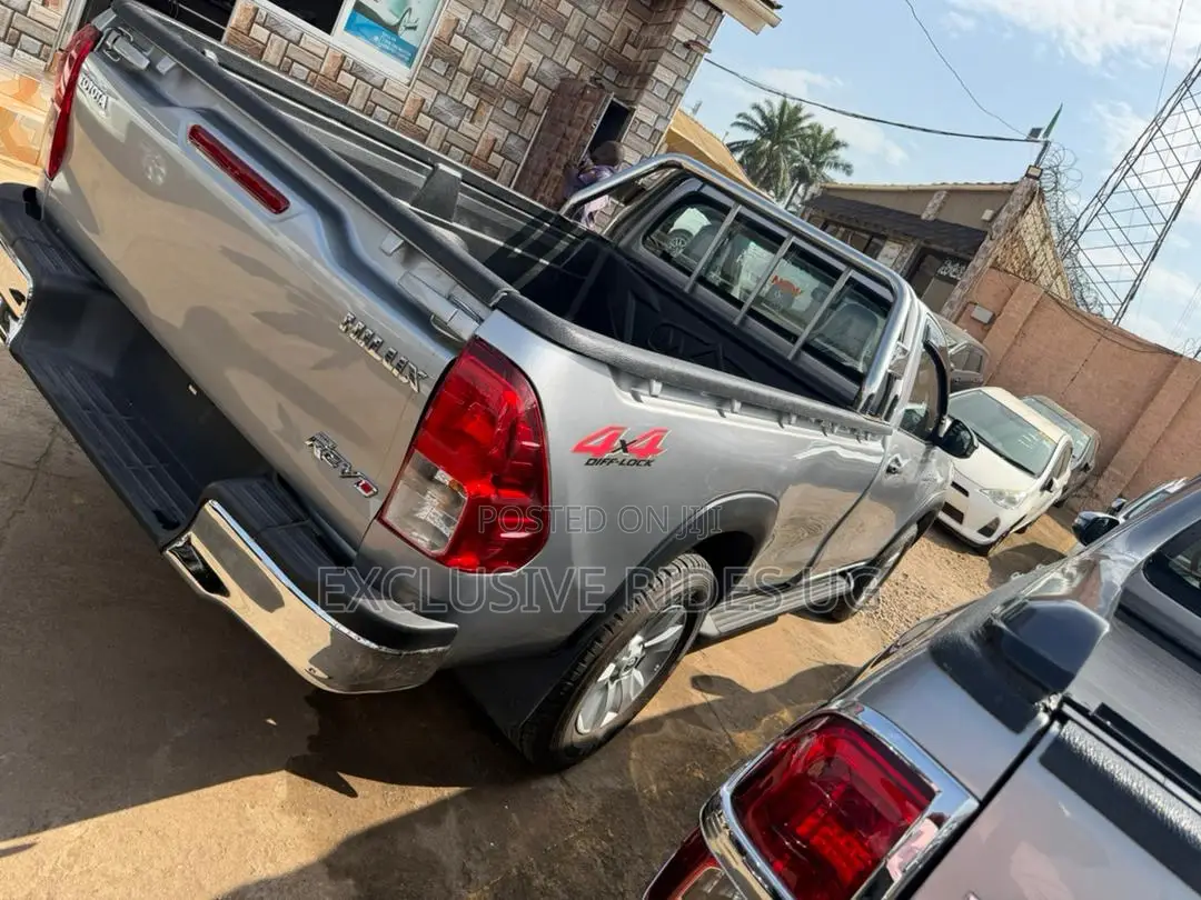 Toyota Hilux Revo Single Cab Deisel 2.8 RWD 2019 Silver
