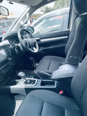 Toyota Hilux 2018 Beige