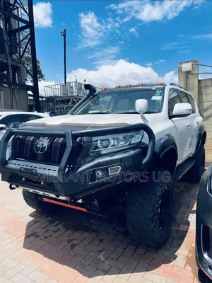 Toyota Land Cruiser Prado 2.8 2018 White