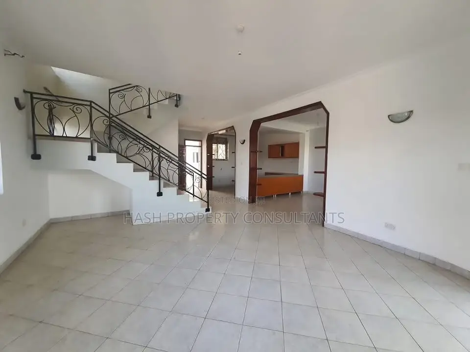5bdrm Bungalow in Buziga, Makindye for rent