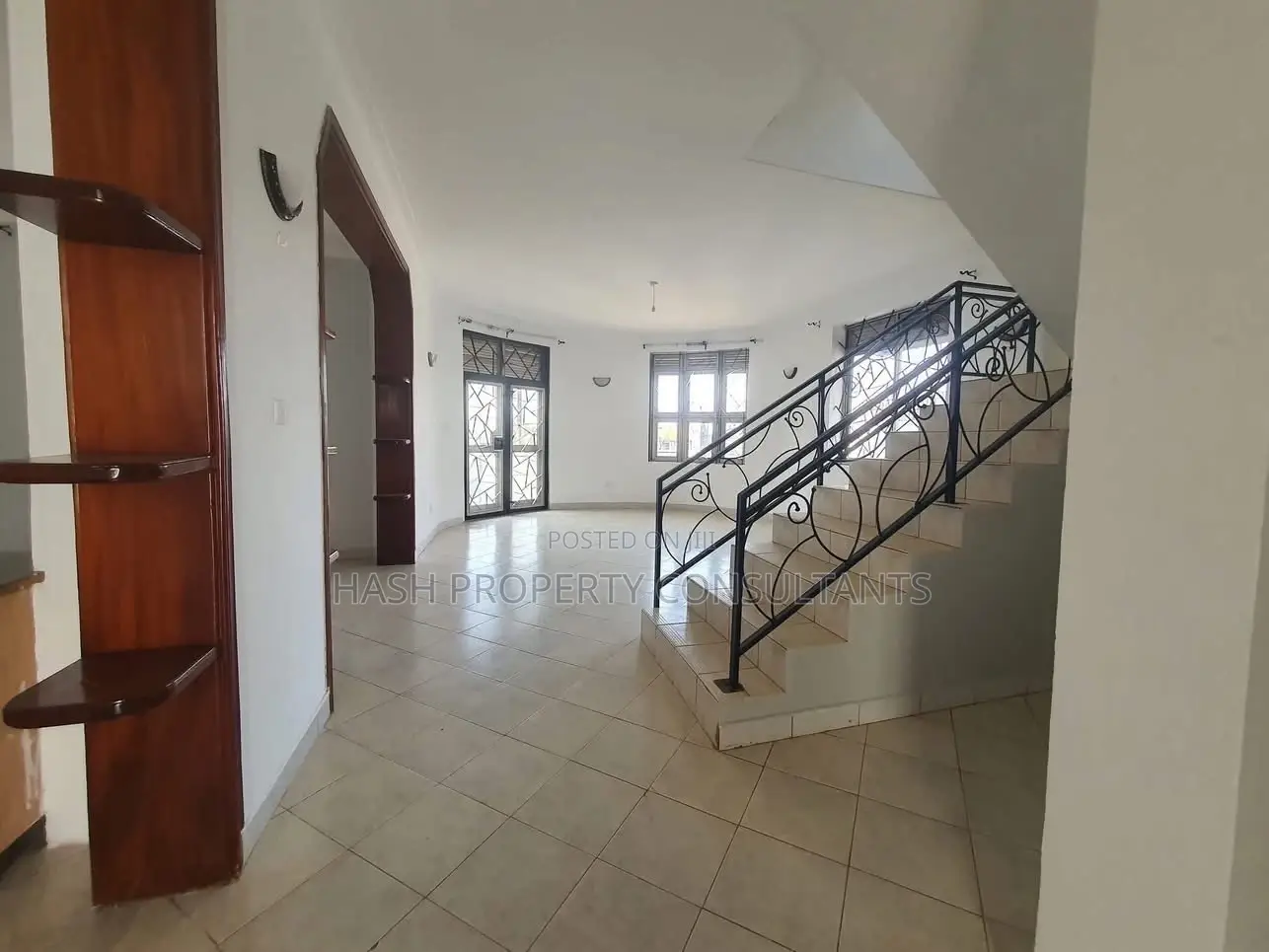 5bdrm Bungalow in Buziga, Makindye for rent