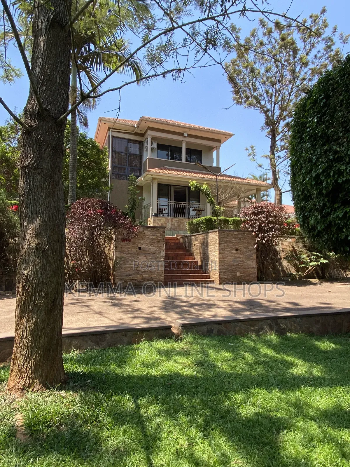 Villa in Sseguku Katale