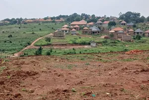 Prime Plots for Sale at Wakiso~Namusera Banda Show Estate~Hoima Rd.