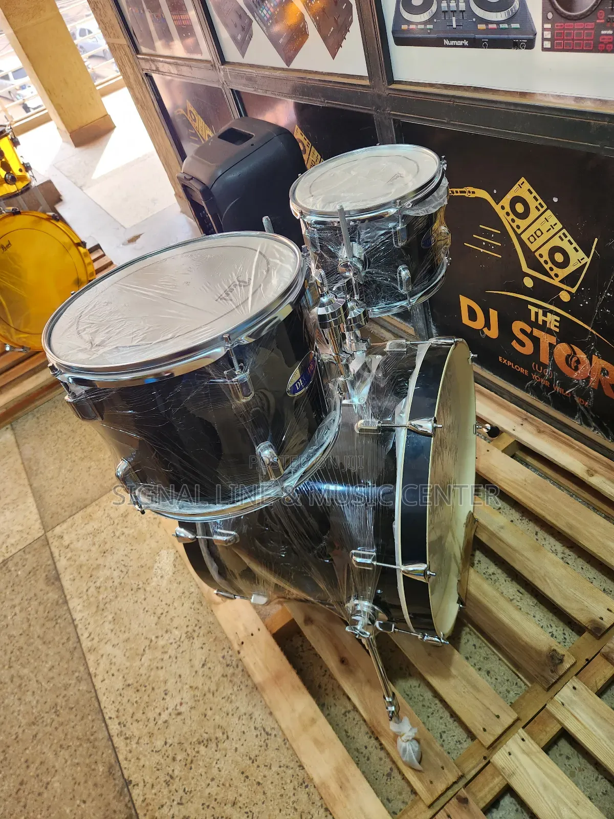 Pearl Drums Set
