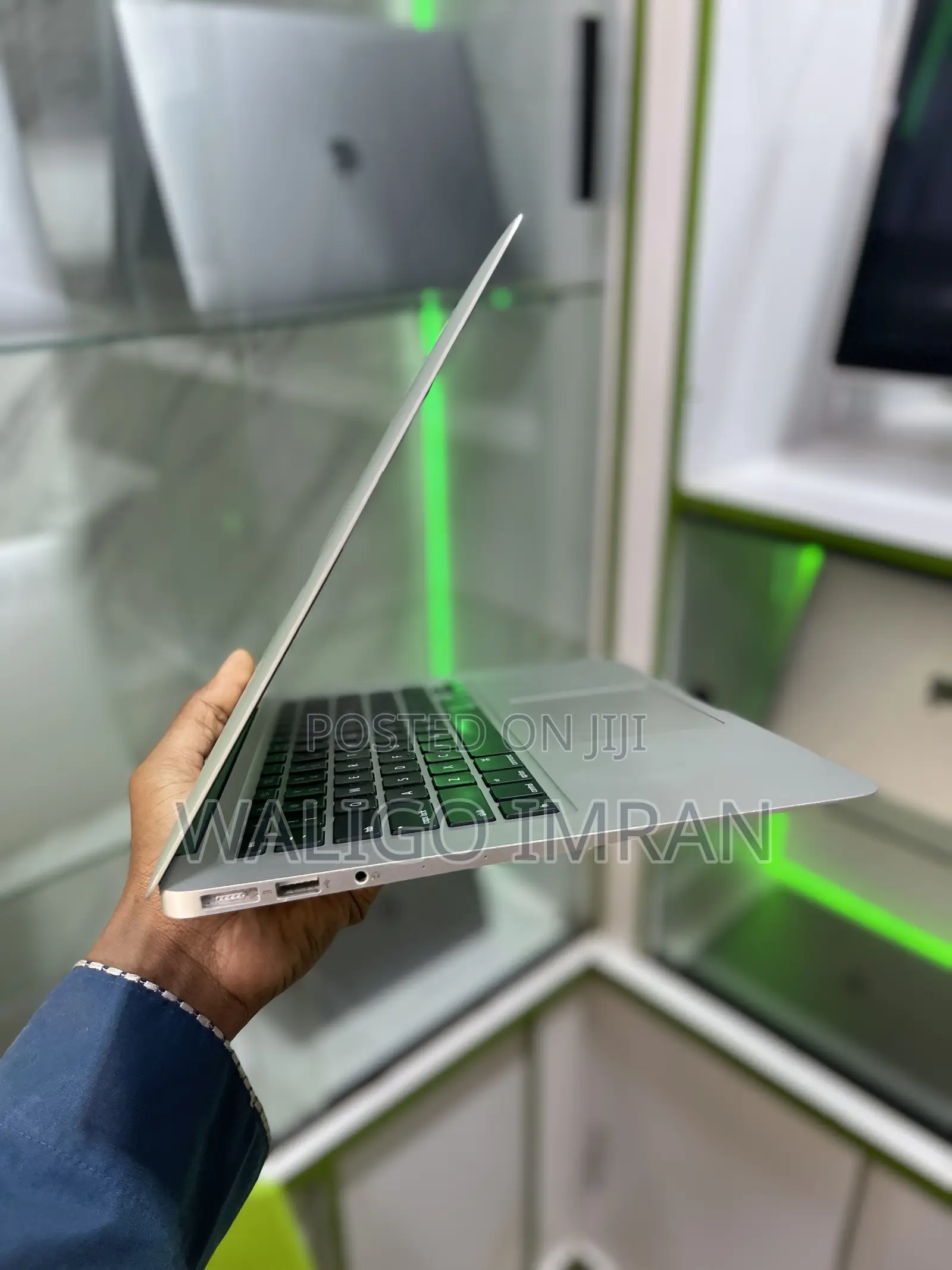 Laptop Apple MacBook Air 2015 8GB Intel Core i5 SSD 128GB