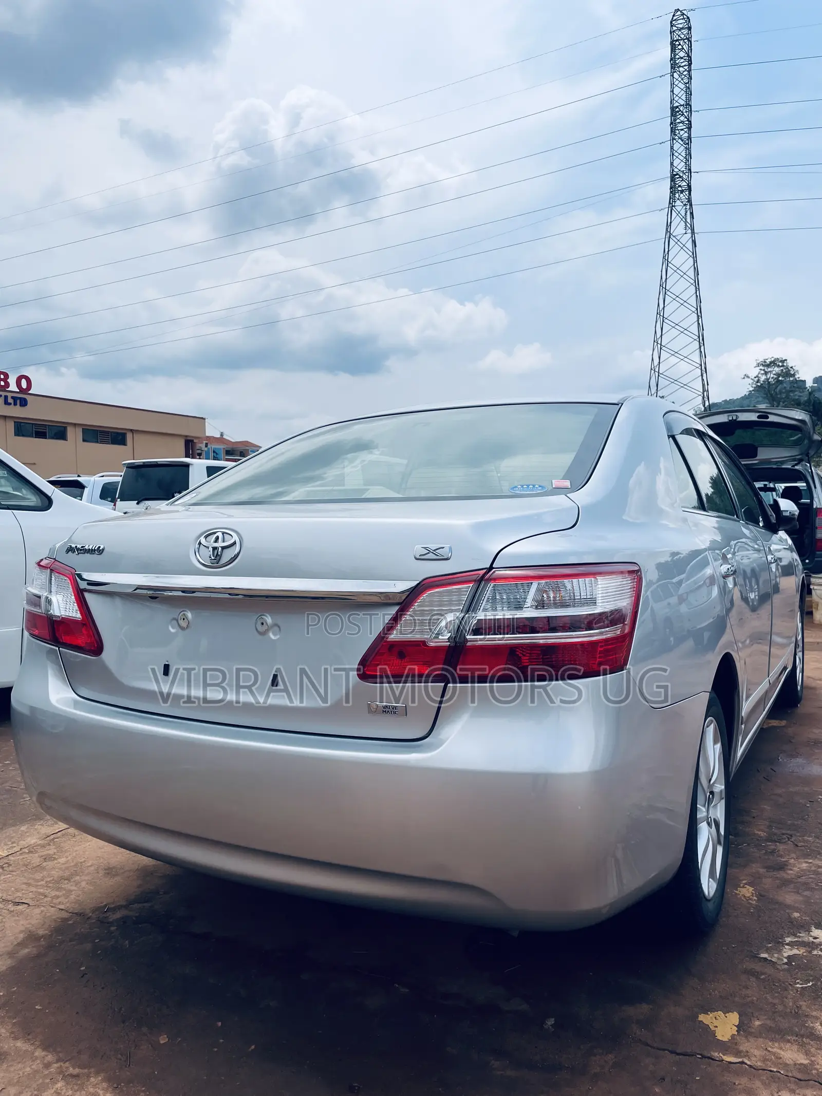 Toyota Premio 2013 Silver