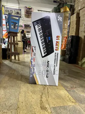 Mk 812 Electronic Keyboard