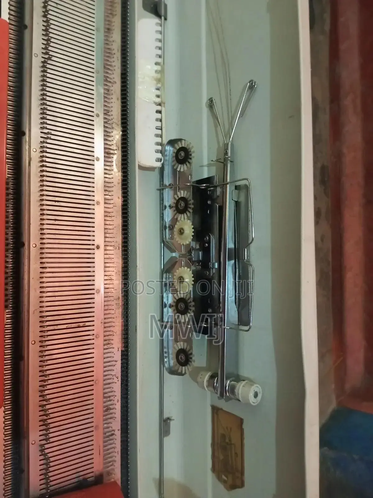 Sweater Knitting Machine