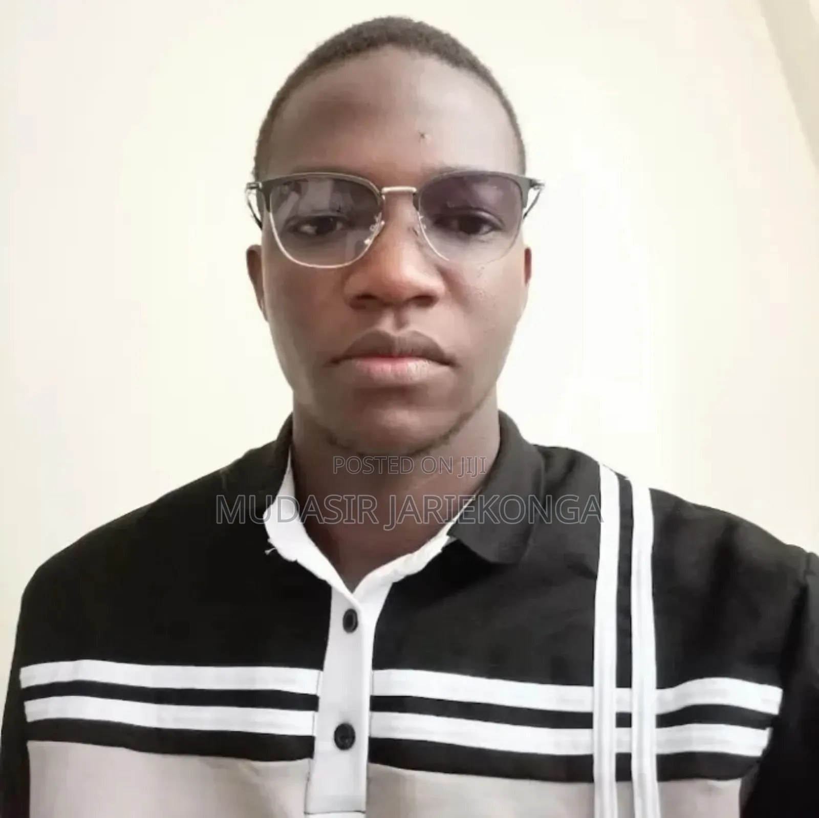 Application for the Post of a Receptionist P