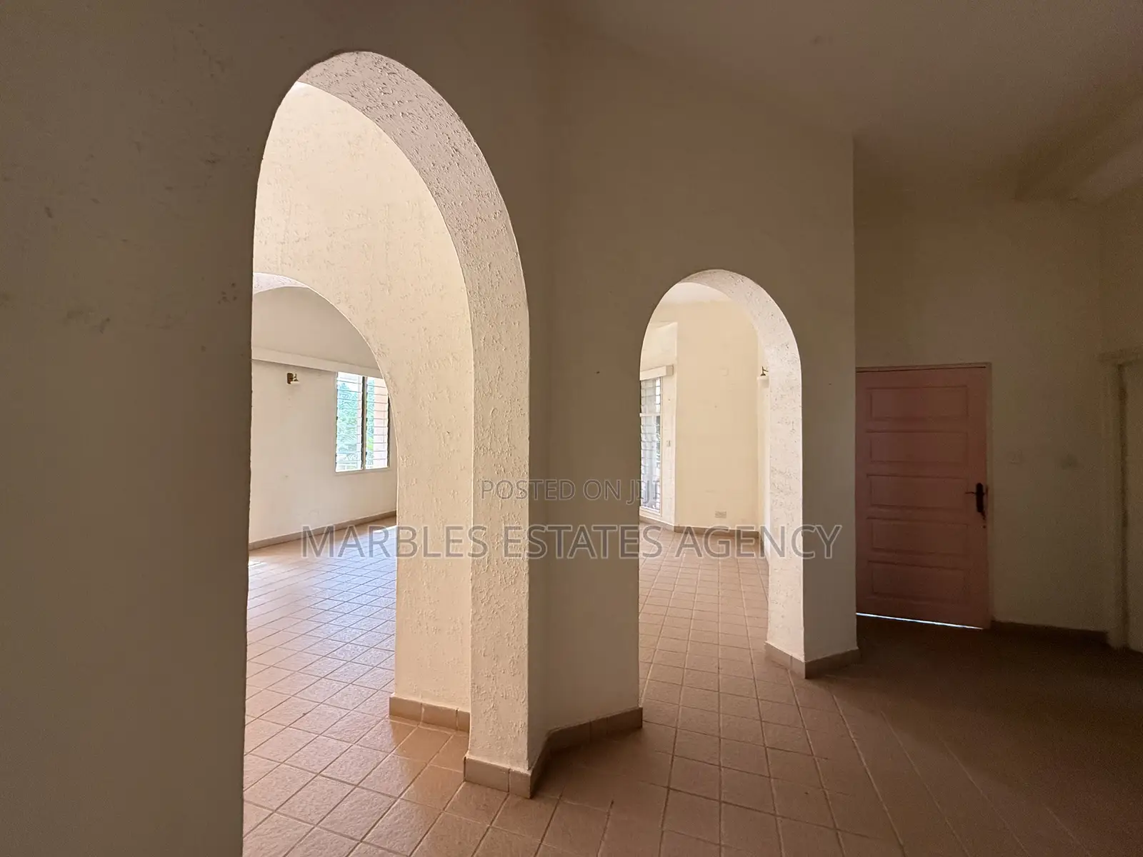 4bdrm House in Mbuya, Central Division for rent