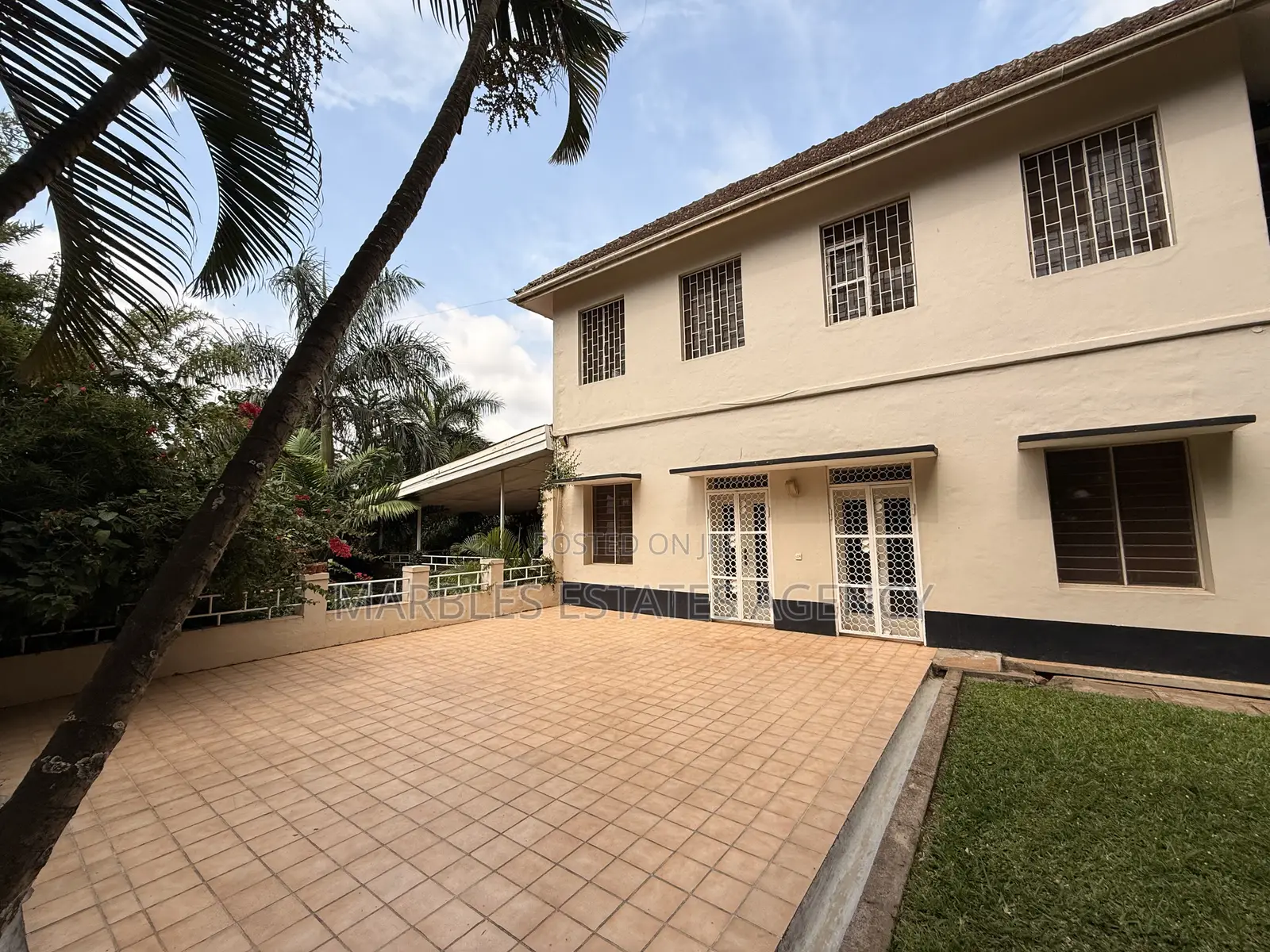 4bdrm House in Mbuya, Central Division for rent