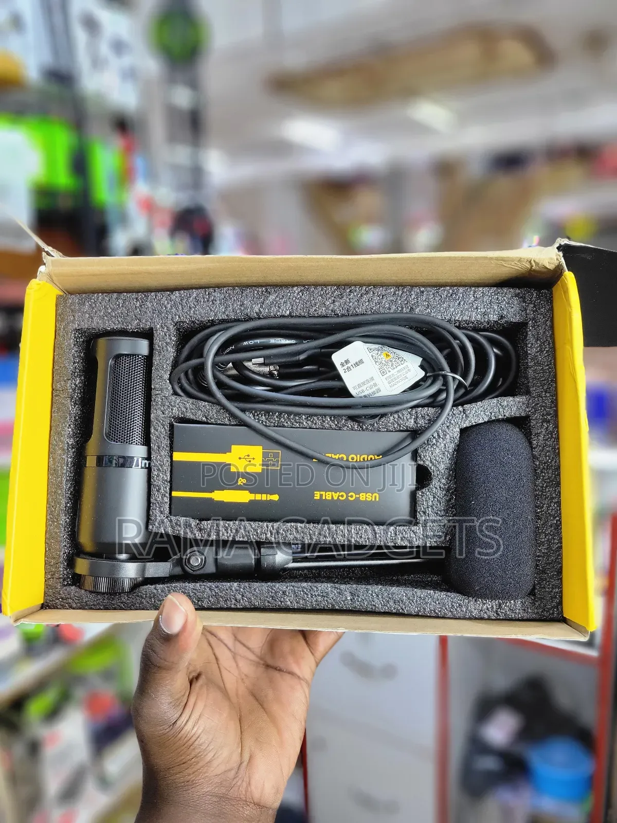 Maonocaster Lite Au-Am200-S1 Starter Bundle.