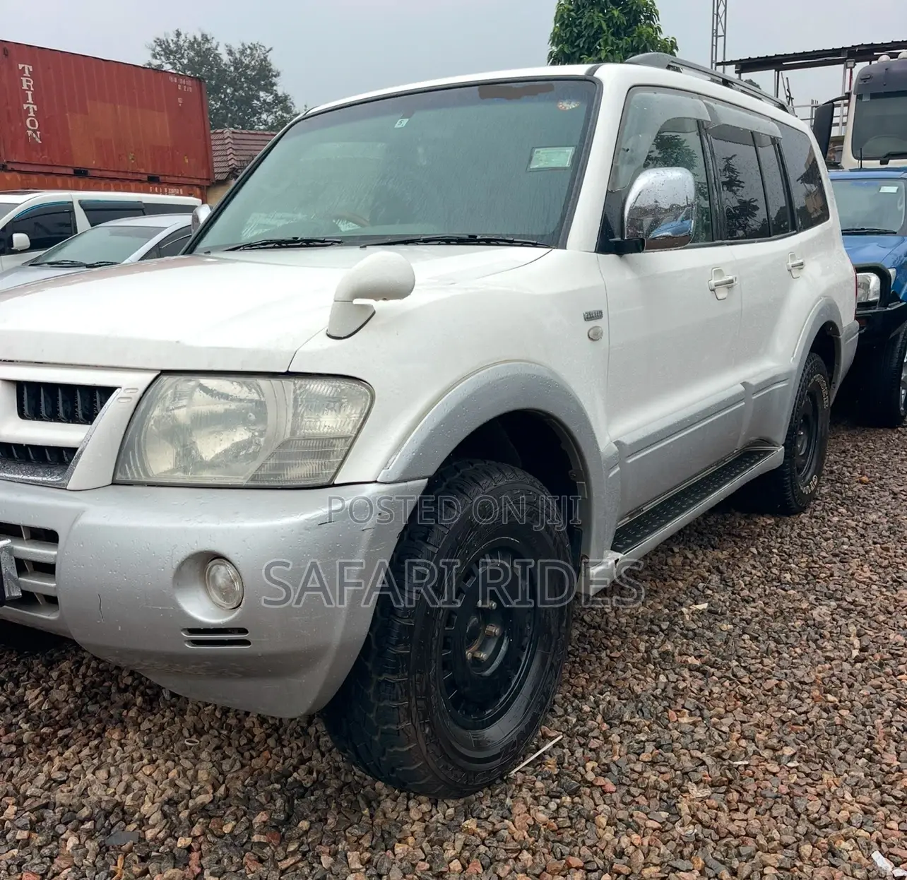 Mitsubishi Pajero 2005 White