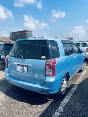 Toyota Raum 2011 Blue