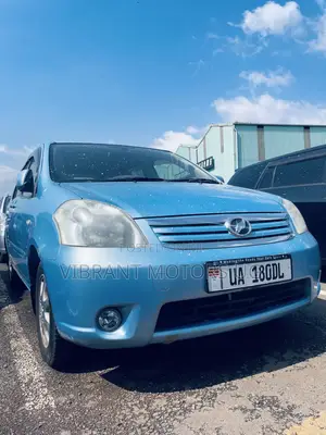 Toyota Raum 2011 Blue