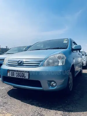 Toyota Raum 2011 Blue
