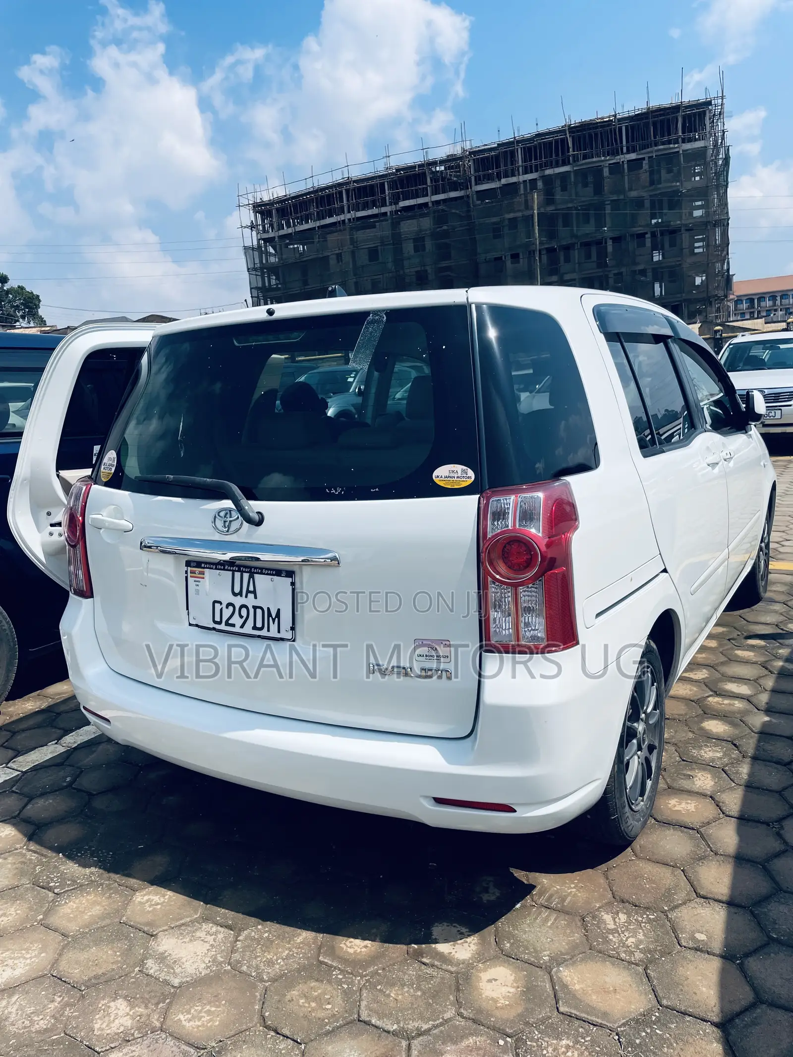 Toyota Raum 2011 White