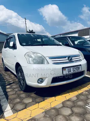 Toyota Raum 2011 White