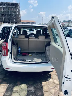 Toyota Raum 2011 White