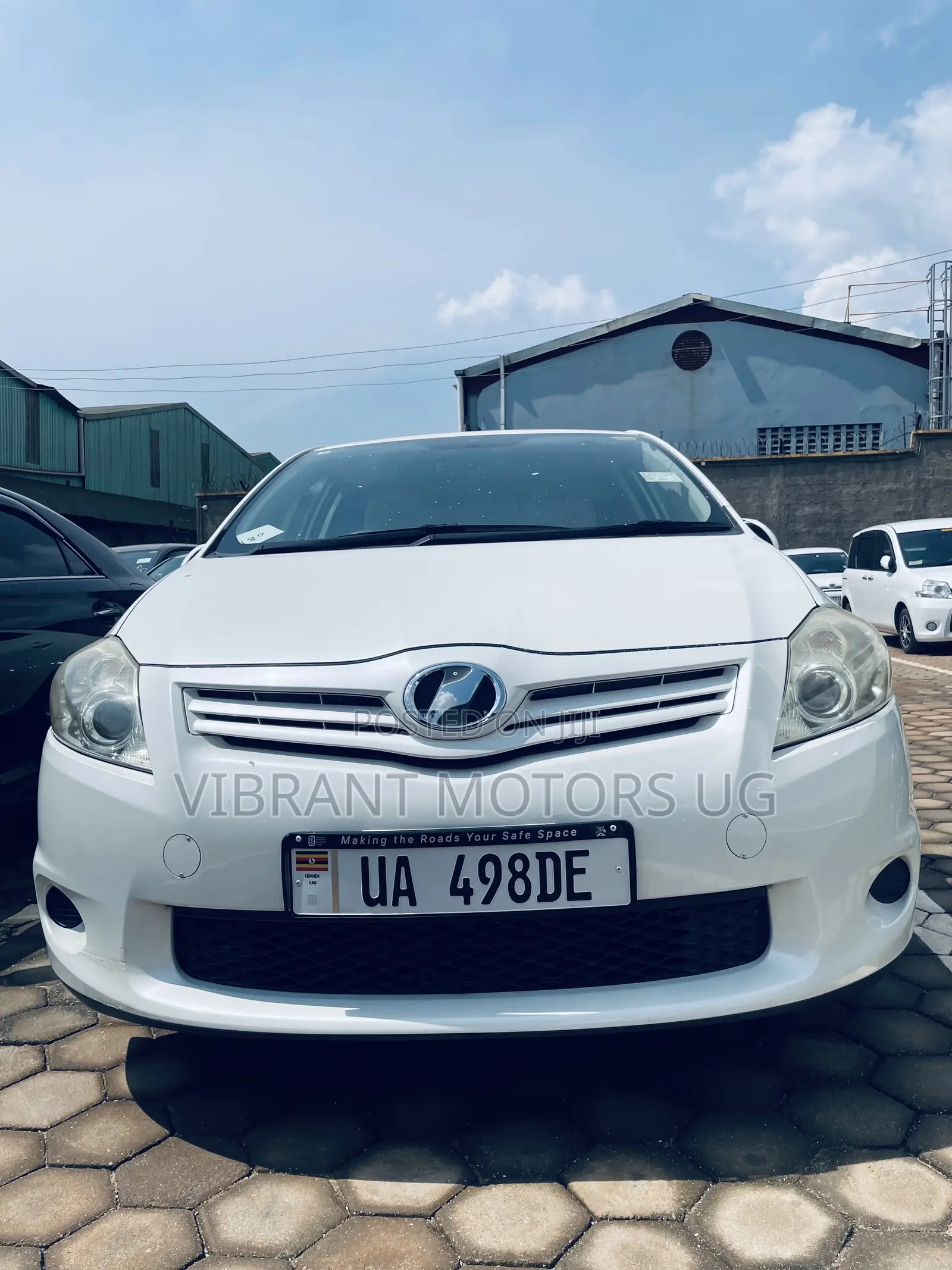 Toyota Auris 2012 White