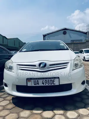 Toyota Auris 2012 White
