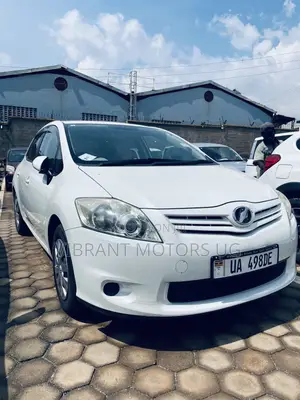 Toyota Auris 2012 White