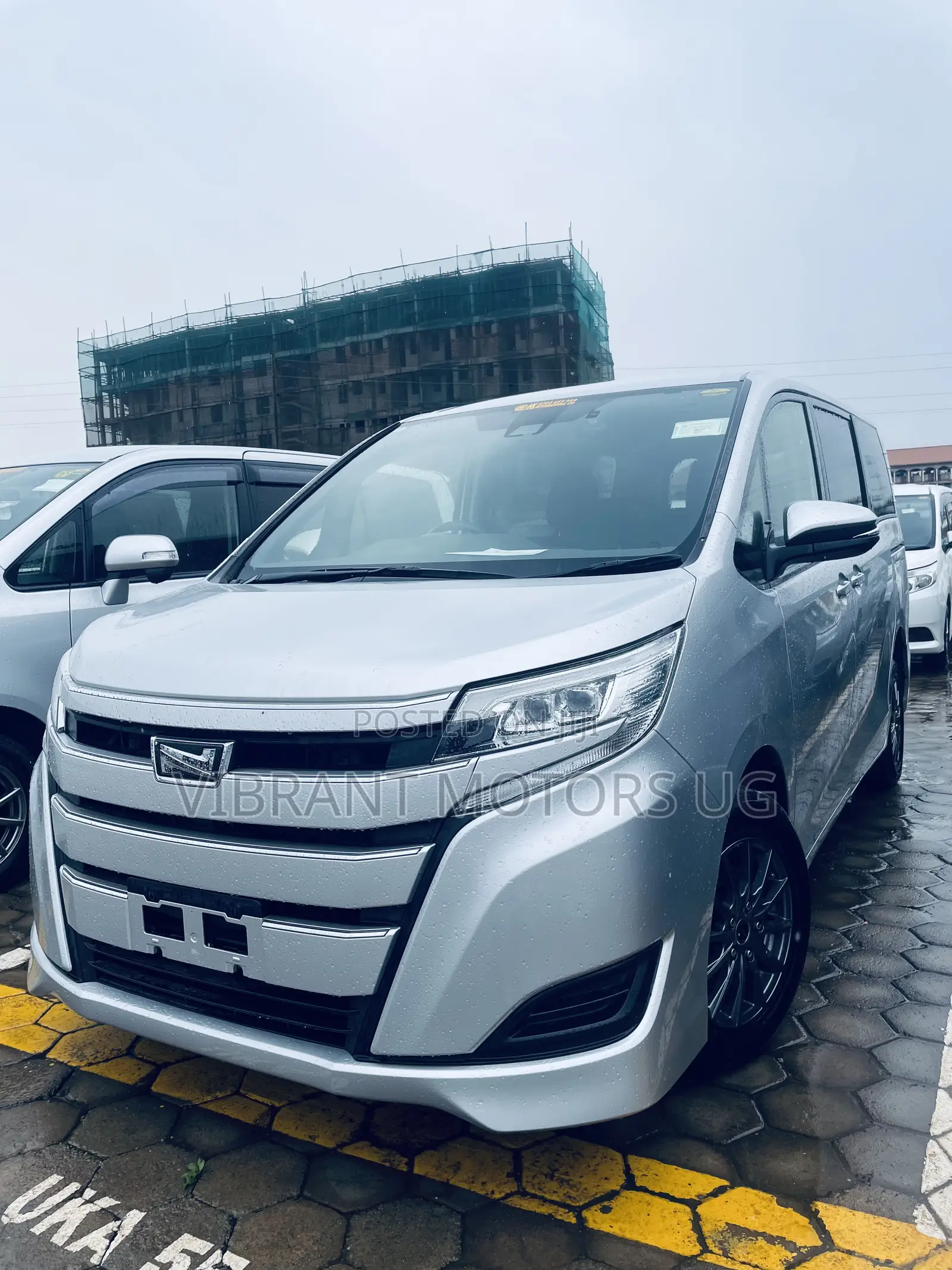 Toyota Noah 2019 Silver