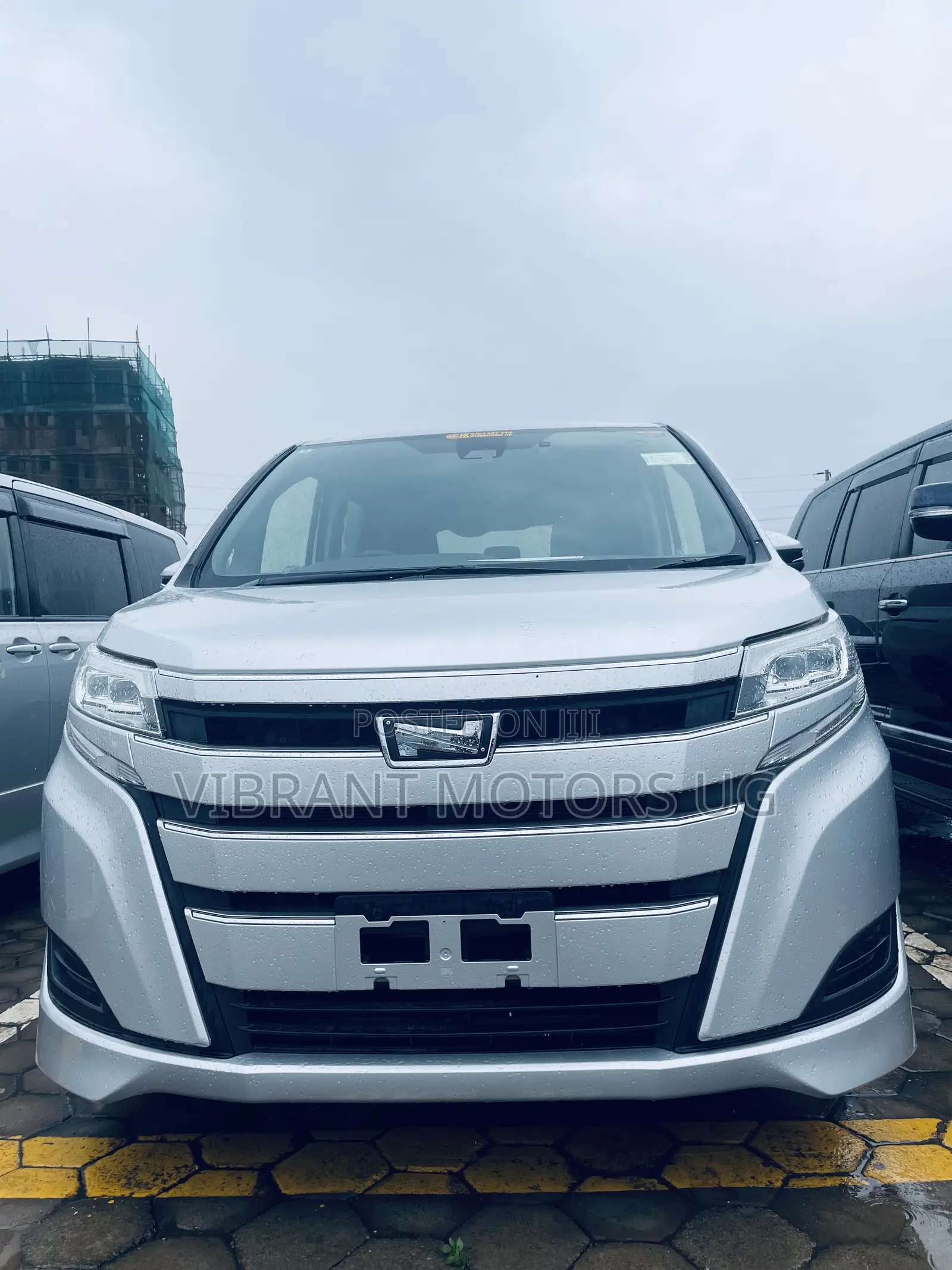 Toyota Noah 2019 Silver