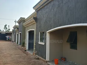 1bdrm Bungalow in Mukalazi Road, Nakawa for rent
