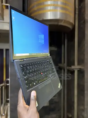 Laptop Lenovo ThinkPad L13 Yoga 16GB Intel Core i5 SSD 512GB