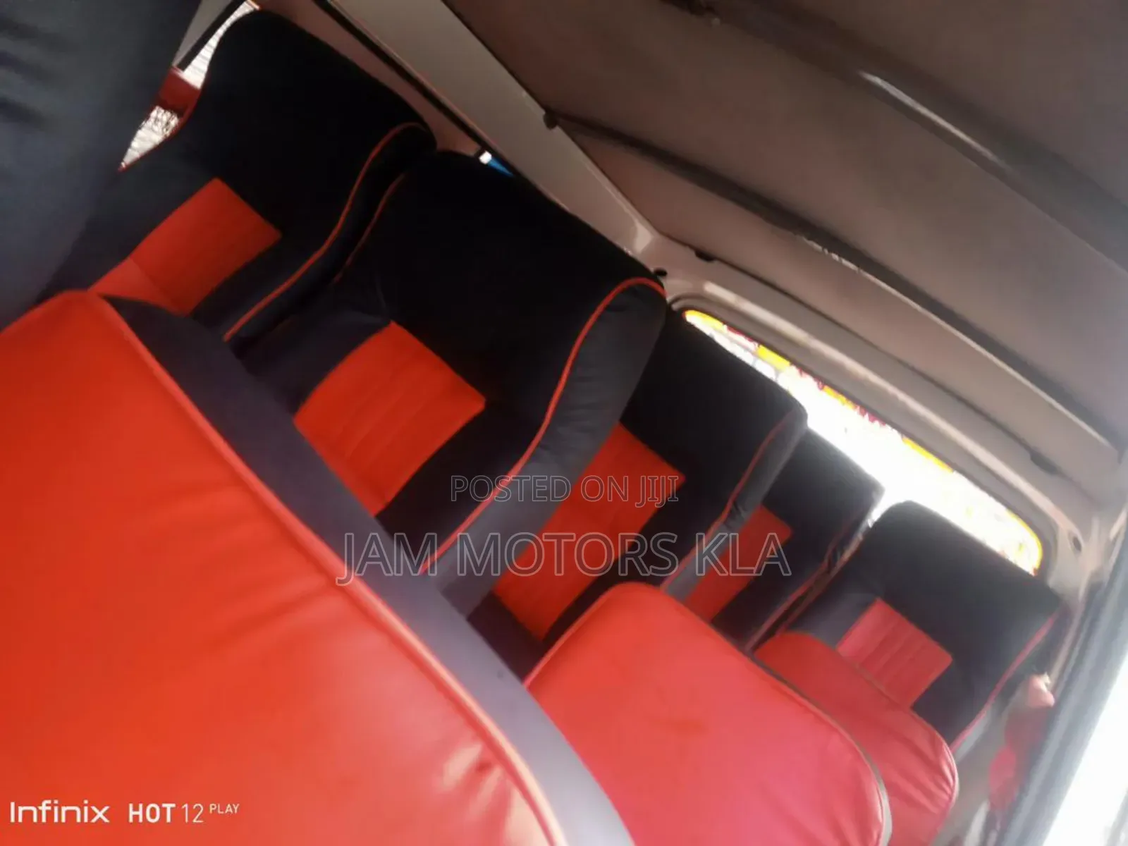 Toyota HiAce 1999 White