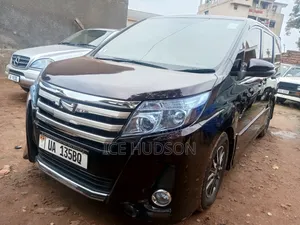 Toyota Noah 2016 Brown