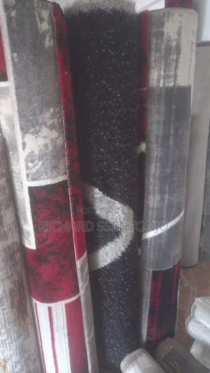 Large Centre Carpet 2x3 Meters