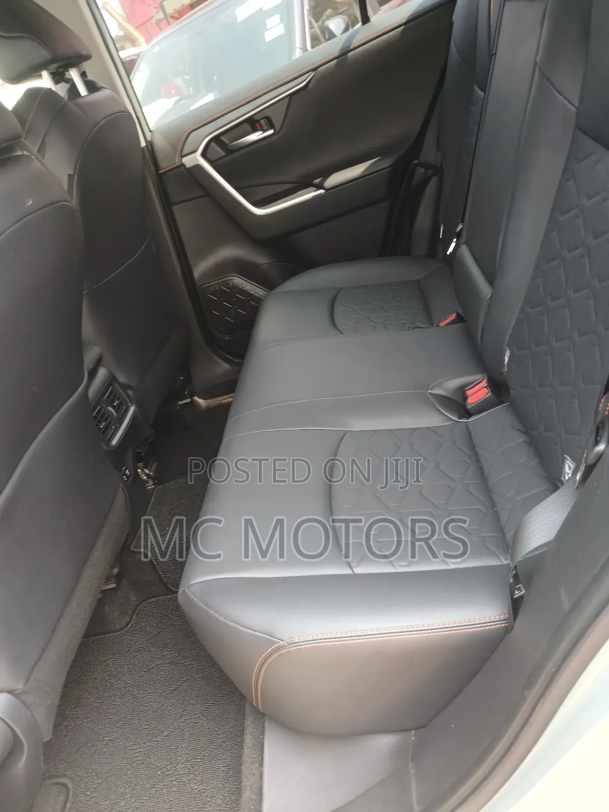 Toyota RAV4 2021 Green