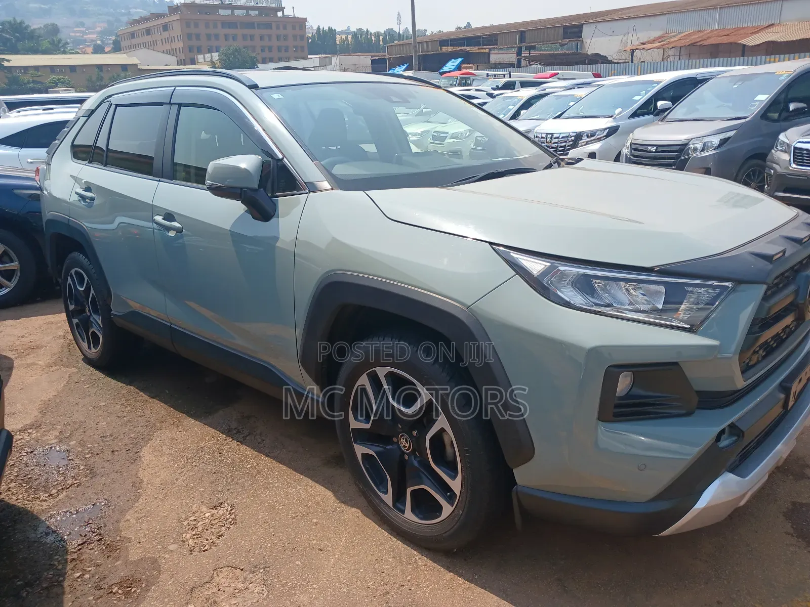 Toyota RAV4 2021 Green
