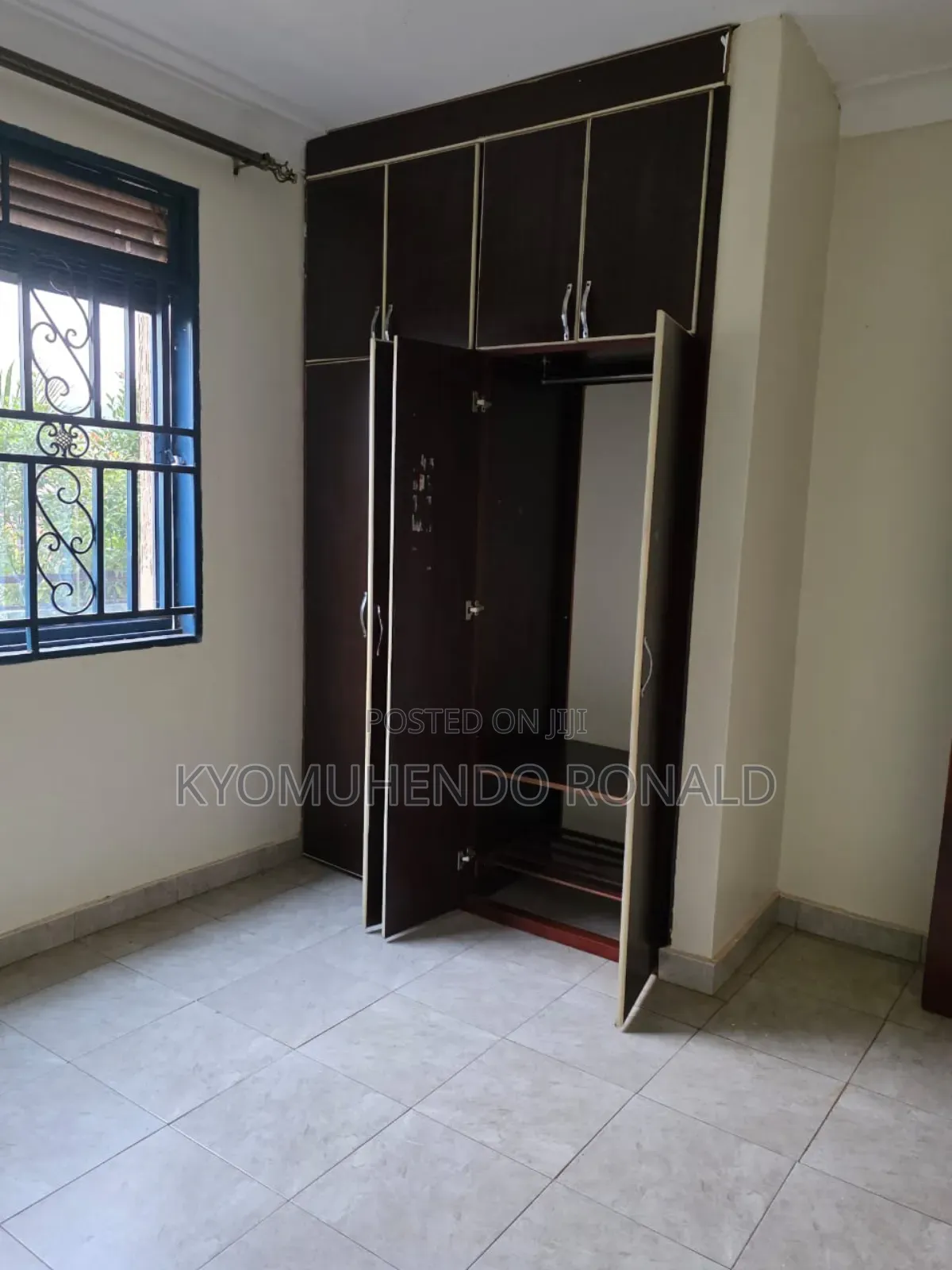 4bdrm Bungalow in Kigoowa, Nakawa for rent