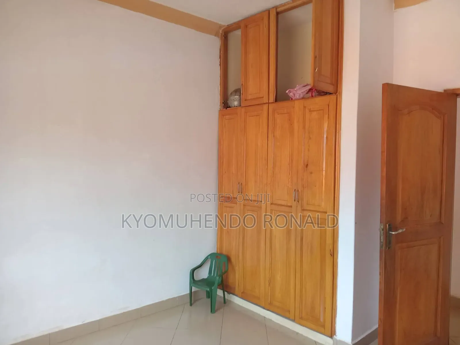 4bdrm Bungalow in Kigoowa, Nakawa for rent