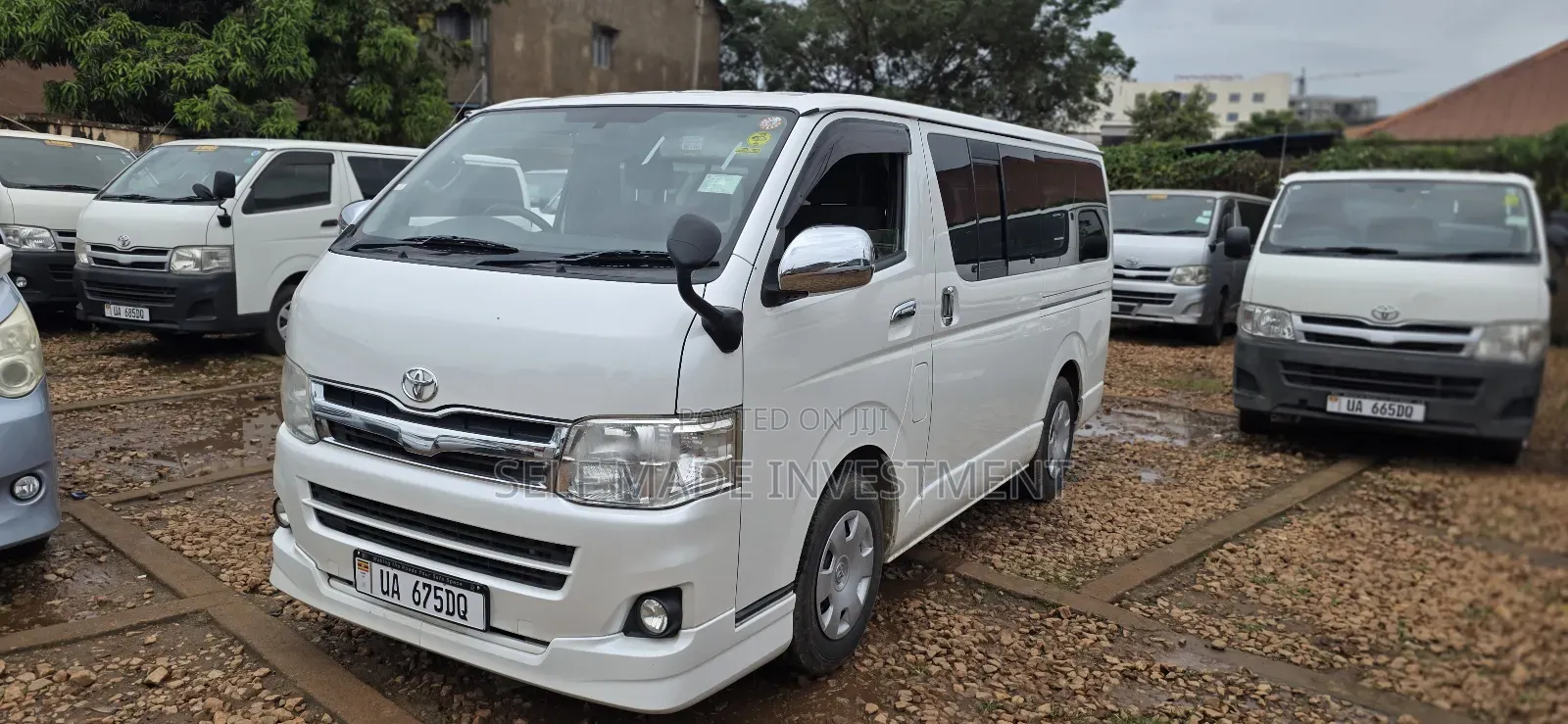 Toyota HiAce 2012 White
