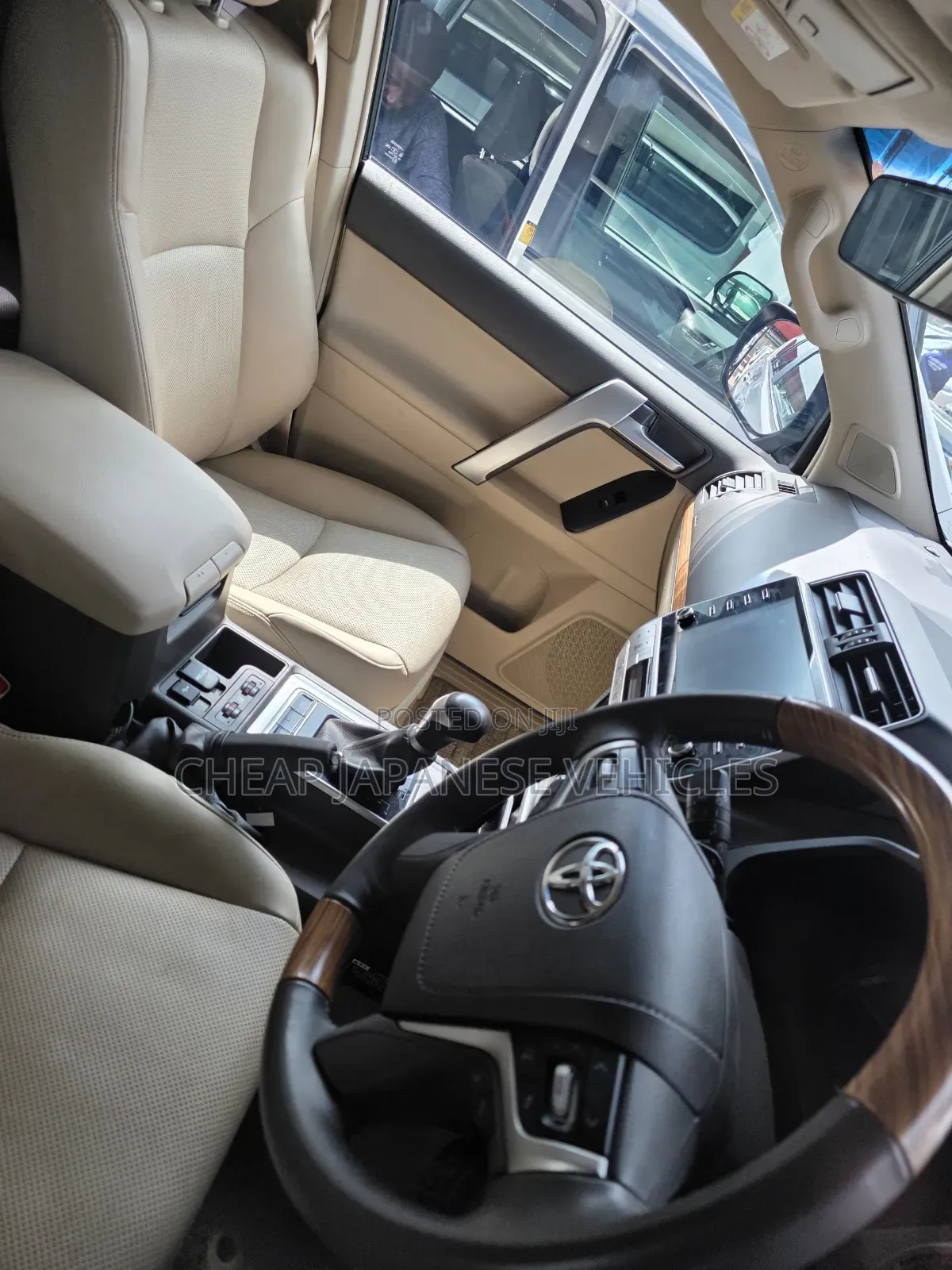 Toyota Land Cruiser Prado 2.8 2023 Beige