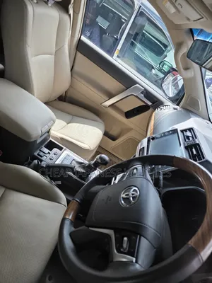 Toyota Land Cruiser Prado 2.8 2023 Beige