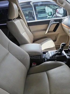 Toyota Land Cruiser Prado 2.8 2023 Beige