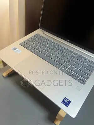 New Laptop HP ProBook 440 16GB Intel Core Ultra 7 SSD 512GB